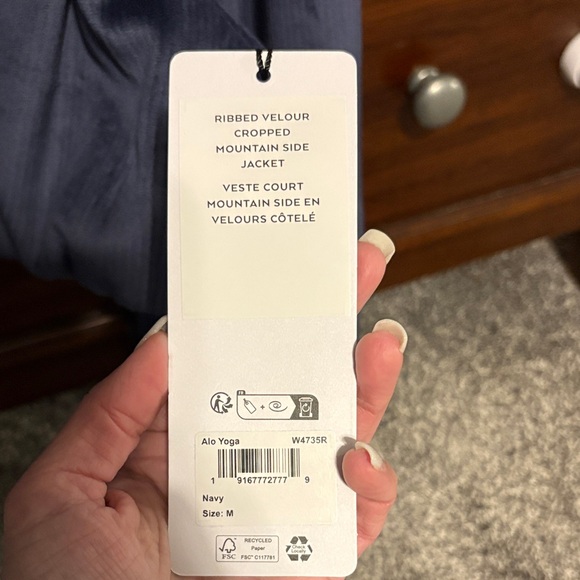 ALO Yoga Ribbed Velour Cropped Mountain Side Jacket - Picture 3 of 8